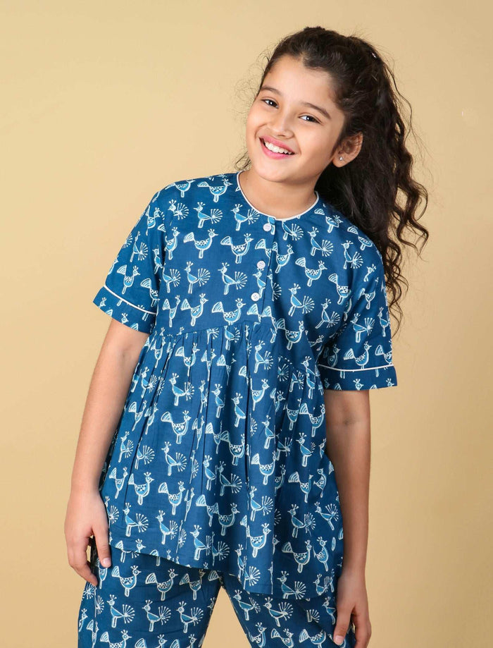 Best Fabric for Kids Clothes in Indian Summer- Tweeny Mini