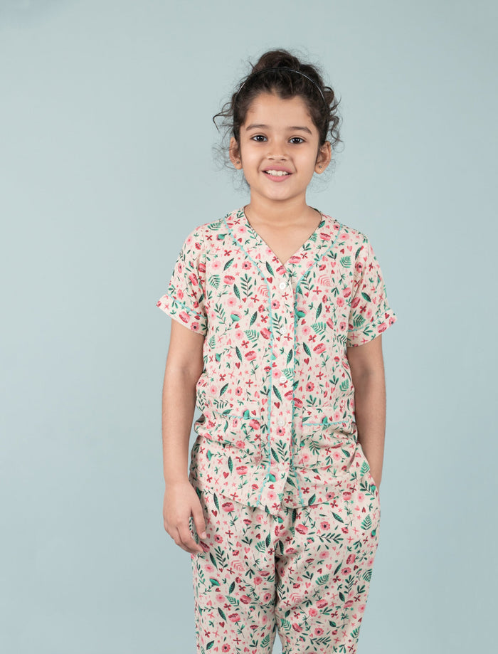 Best Fabric for Kids Clothes in Indian Summer- Tweeny Mini