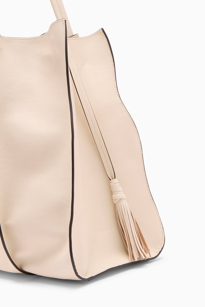 Cowrie Leather Adria Large Tote - Leather Tassel Detail Close-Up | Ulla Johnson