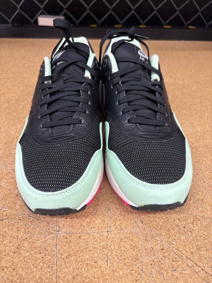 Nike Air Max 1 Yeezy Men 9 Used - Sneakers - Jawns on Fire Sneakers & Shoes