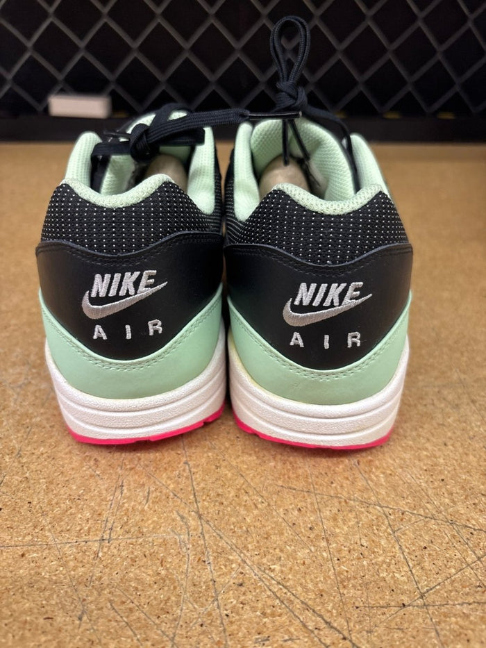 Nike Air Max 1 Yeezy Men 9 Used - Sneakers - Jawns on Fire Sneakers & Shoes