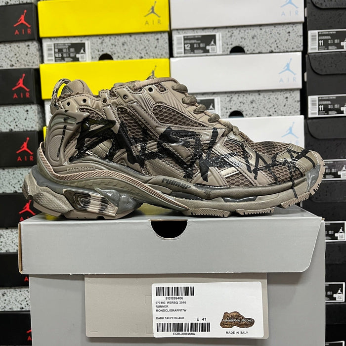 Balenciaga Runner 7.0 Earth Graffiti