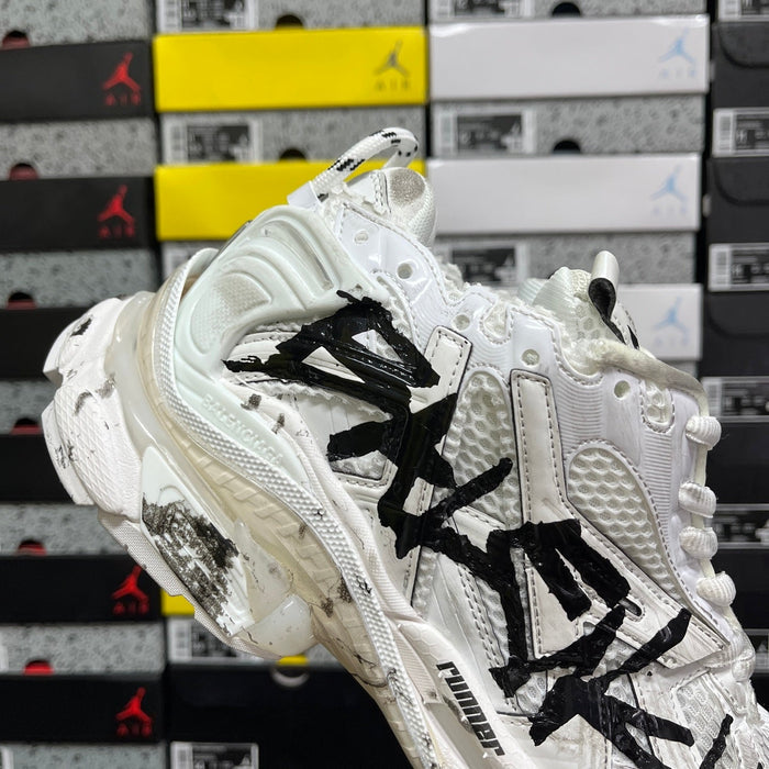 Balenciaga Runner 7.0 Triple White Graffiti