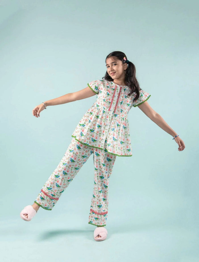 Best Fabric for Kids Clothes in Indian Summer- Tweeny Mini
