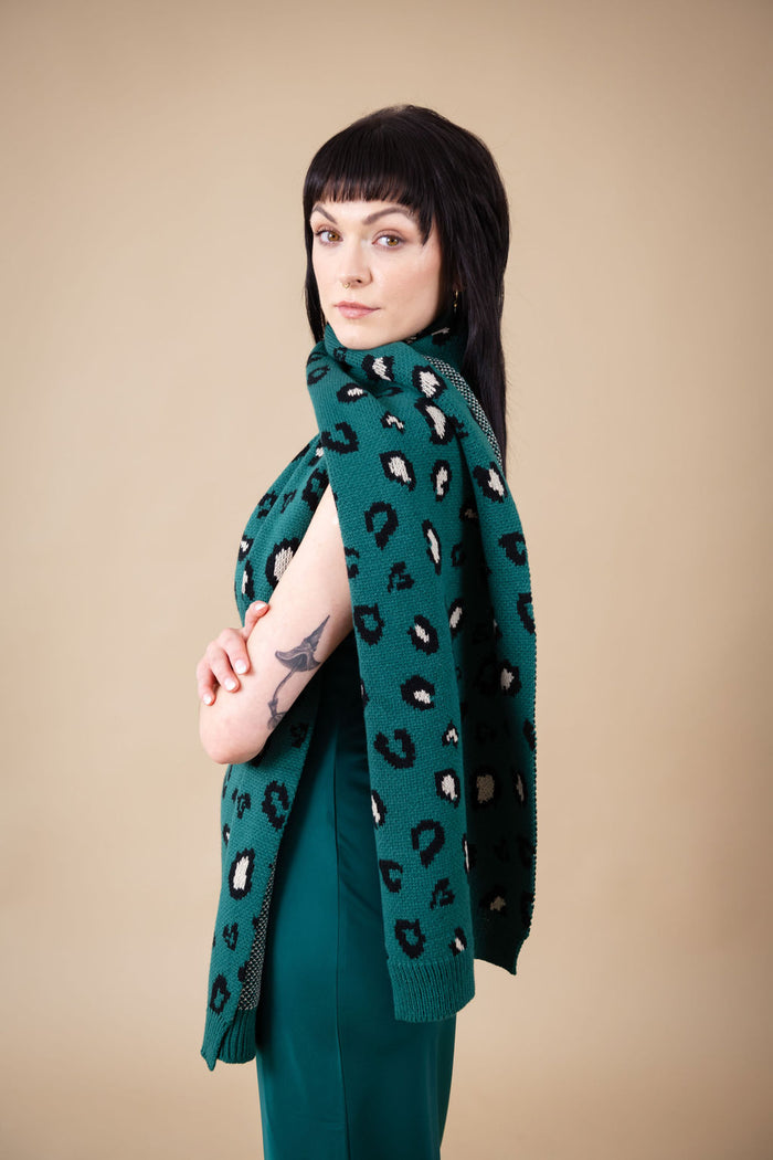Bláthnaid Scarf (Green Print)