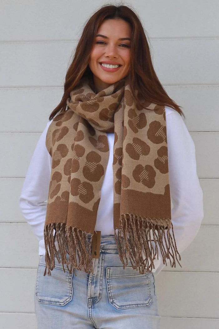 Bron Scarf