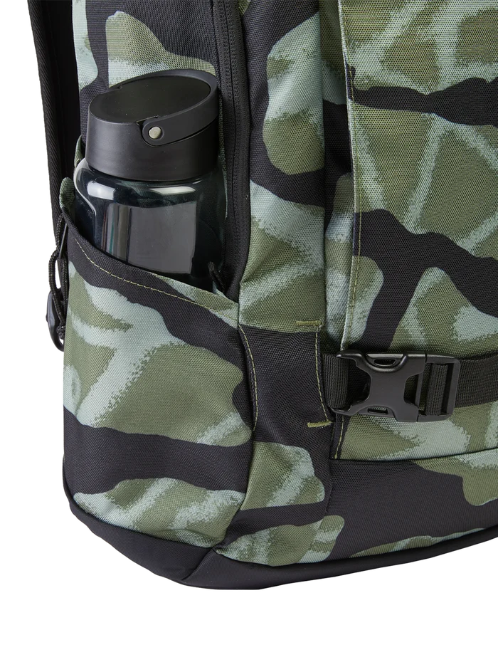 Product image of Burton Kilo 2.0 27L Backpack[Variant:Graffiti Camo]