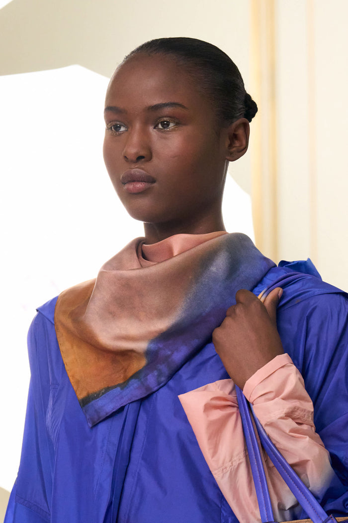 Luxury Silk Twill Scarf Moontide - SS26 Runway Look, Neck Detail Close-Up | Ulla Johnson