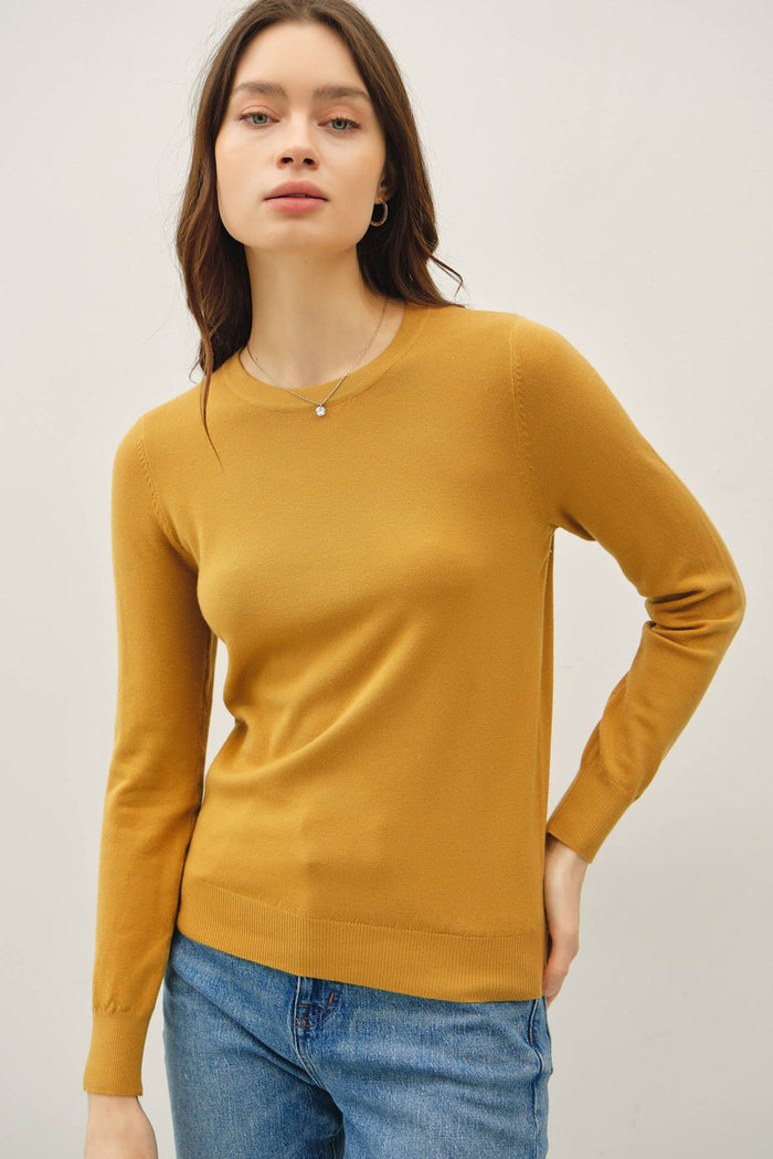 CREW NECK SOFT KNIT SWEATER