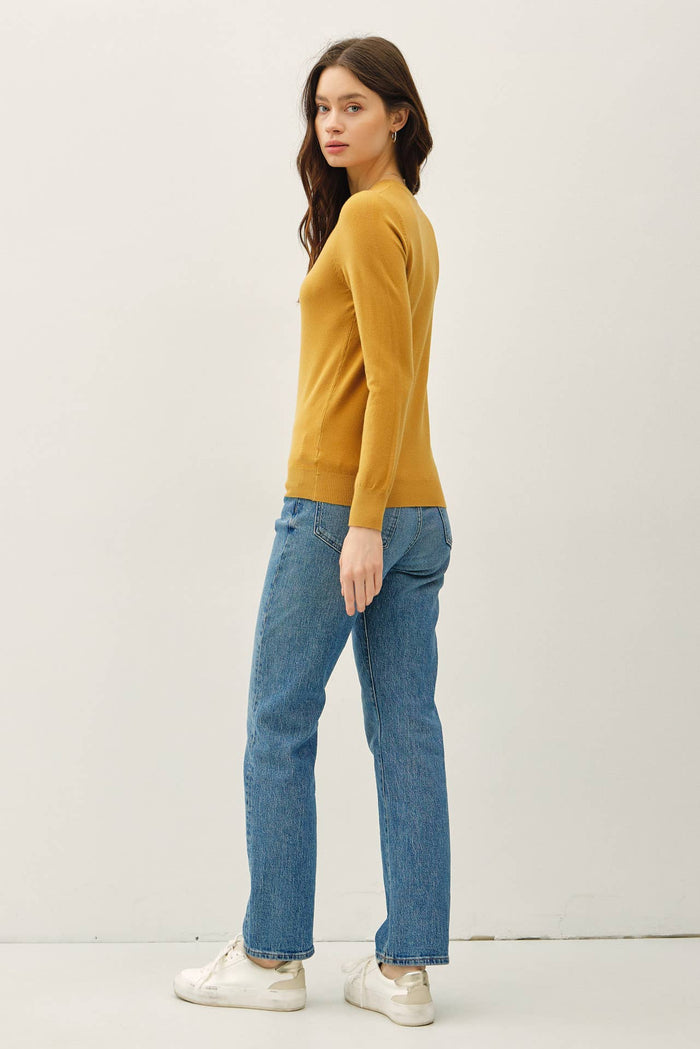 CREW NECK SOFT KNIT SWEATER