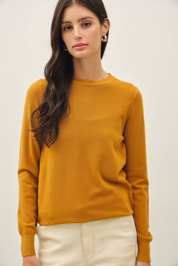 CREW NECK SOFT KNIT SWEATER