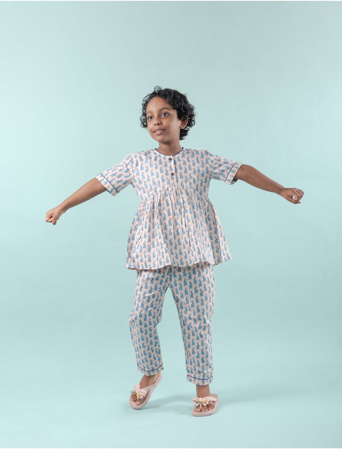 Best Fabric for Kids Clothes in Indian Summer- Tweeny Mini