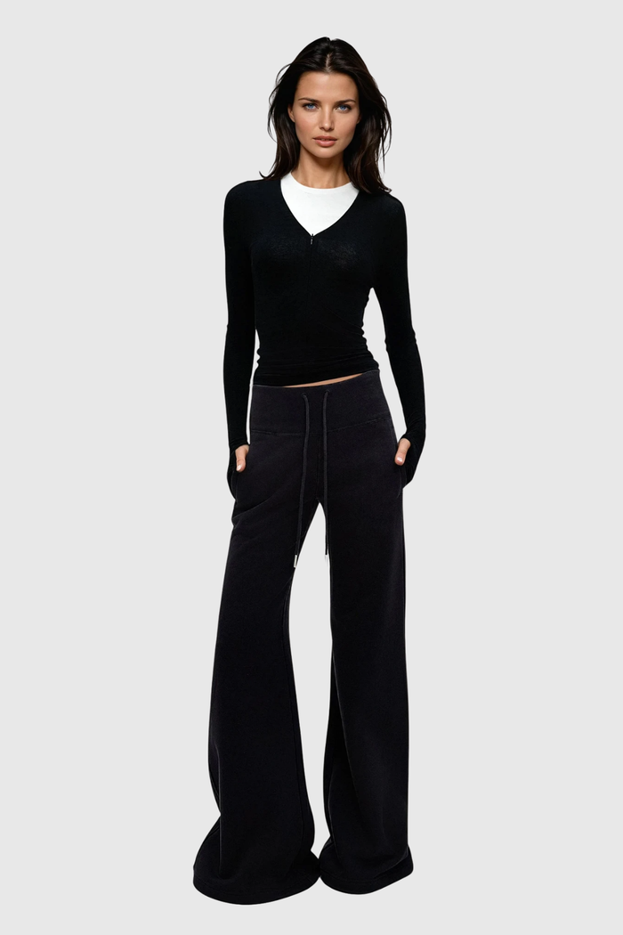 delicia-straight-pants-in-black