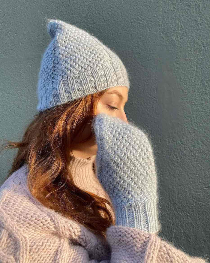Dug hat & mittens by Önling, knitting pattern