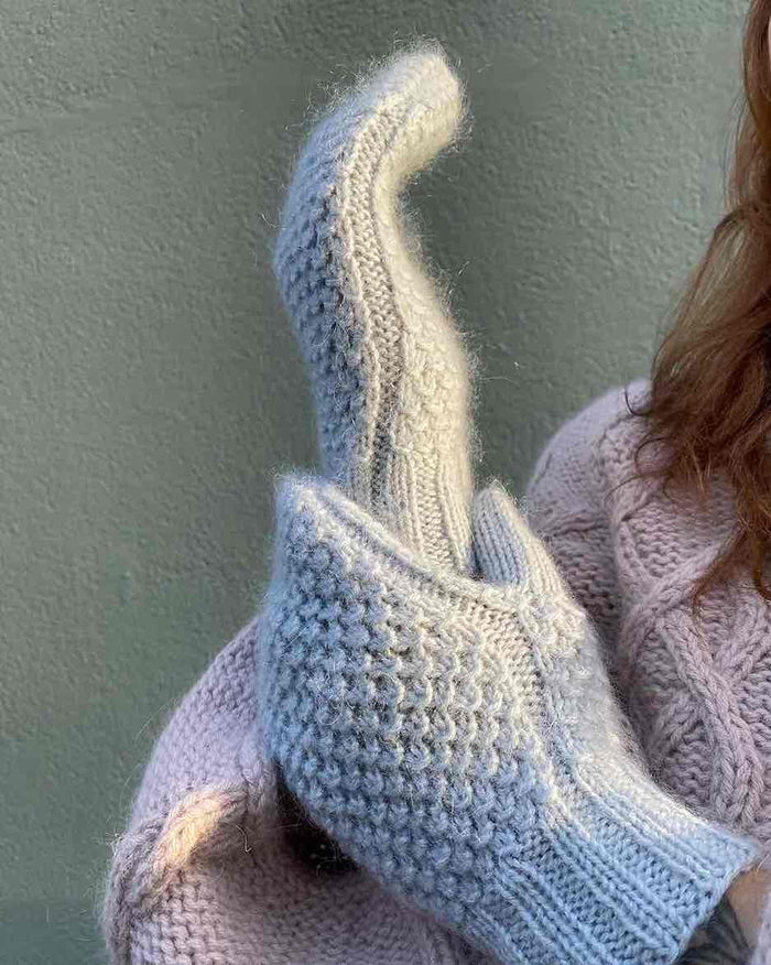 Dug hat & mittens by Önling, No 4 + silk mohair knitting kit