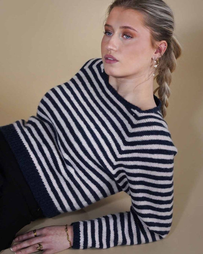 Eva Tee long sleeves, No 2 knitting kit