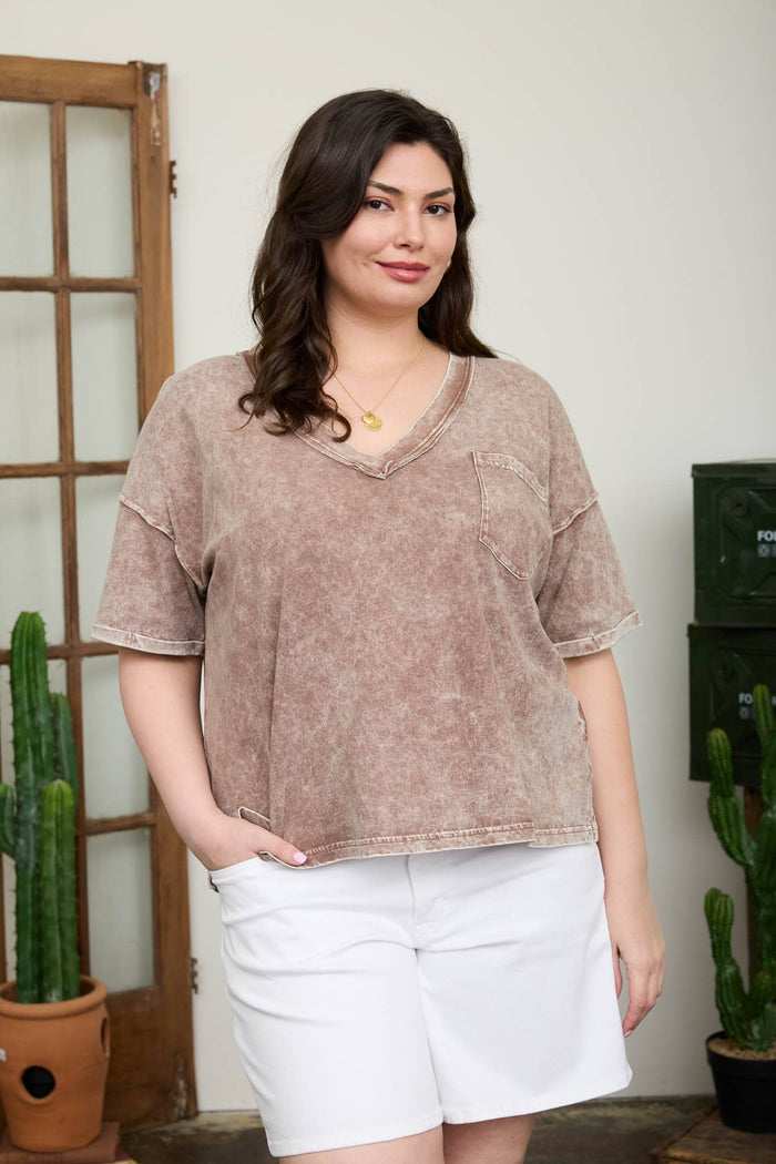 EXPOSED SEAM V NECK  KNIT TOP