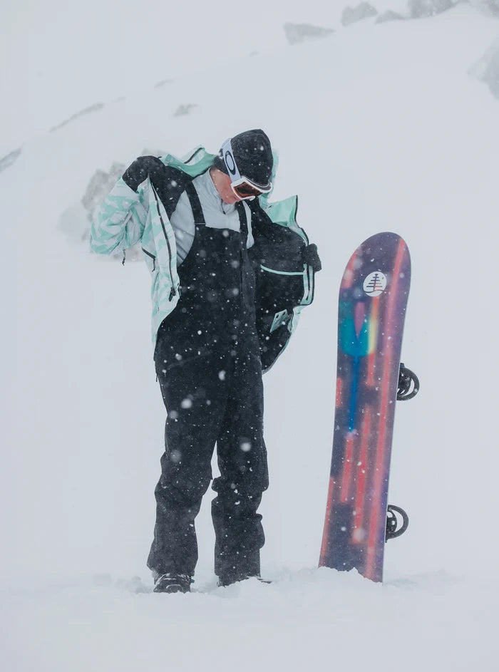 Product image of Men's Burton [ak] Freebird GORE‑TEX 3L Stretch Bib Pants[Variant:True Black]