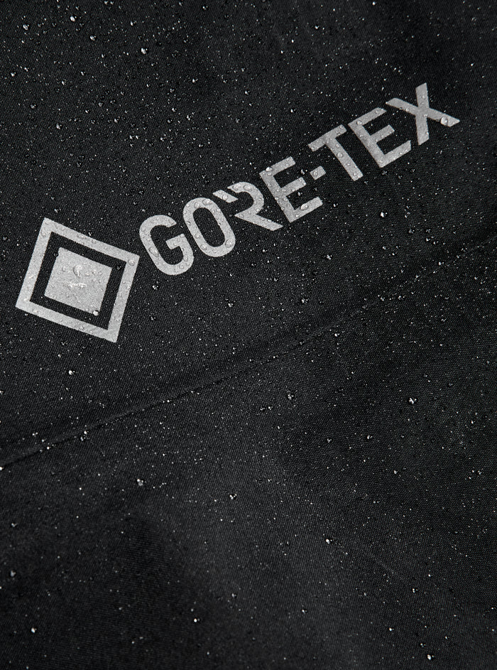 Product image of Men's Burton [ak] Freebird GORE‑TEX 3L Stretch Bib Pants[Variant:True Black]