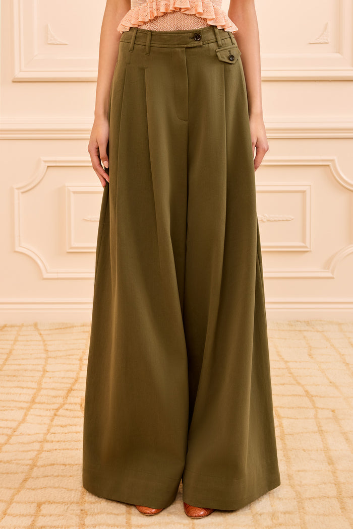 Olive Green Cotton Twill Wide Leg Trousers - Close Up Front Detail | Ulla Johnson