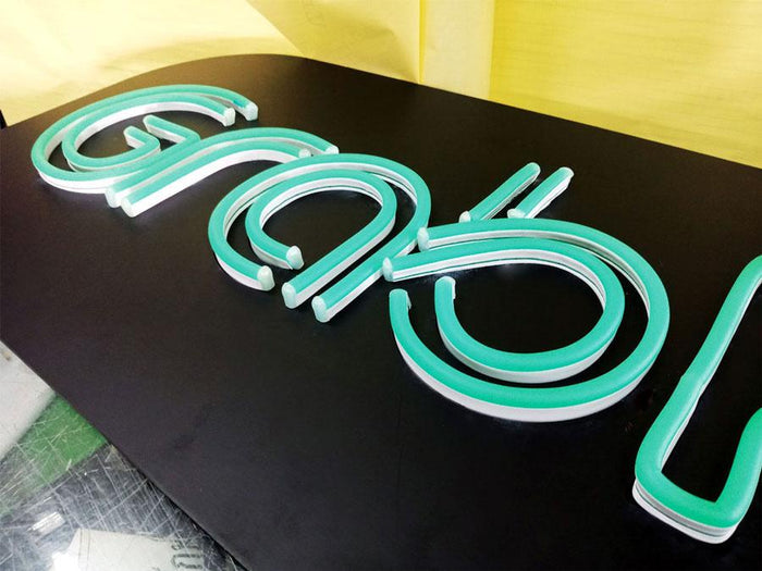 ป้ายไฟนีออน Neon Sign สีสันสดใส ดัดโค้งตามแบบ สวยงามสะดุดตา เหมาะสำหรับร้านอาหาร คาเฟ่ บาร์ และงานตกแต่ง