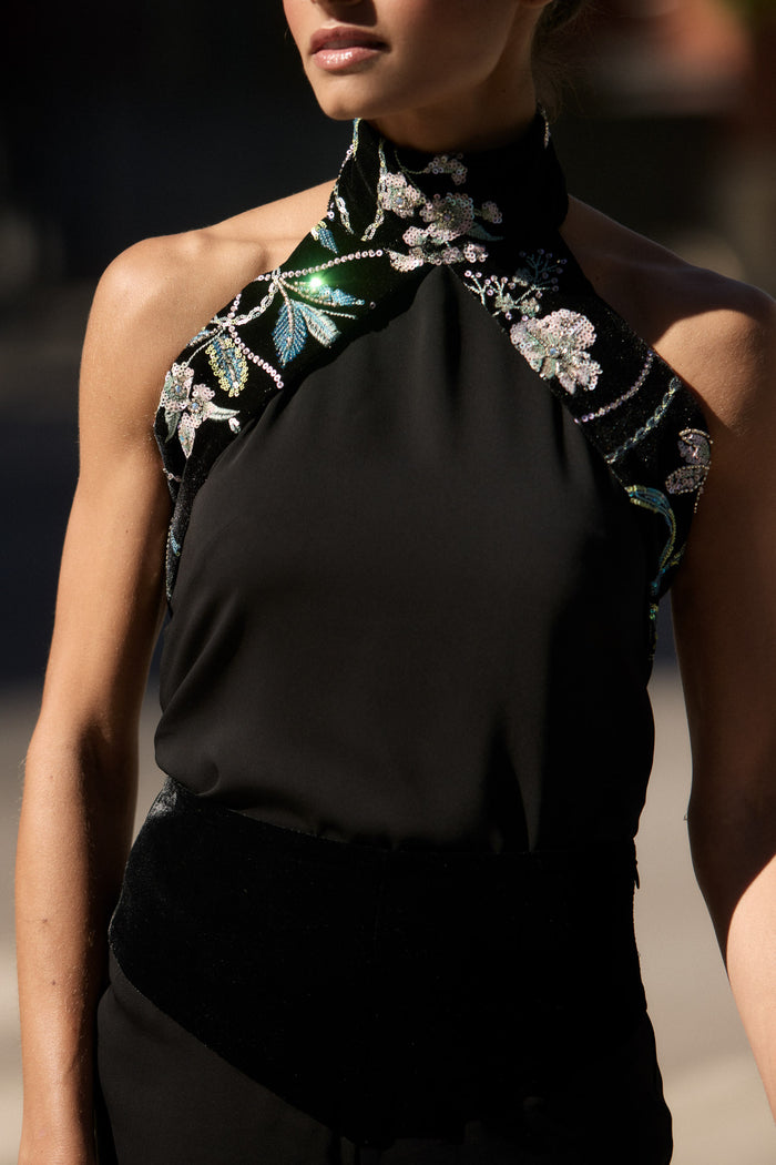 Pantalón Agrelo Negro ceñido de vestir de Lady Pipa para invitada y eventos.