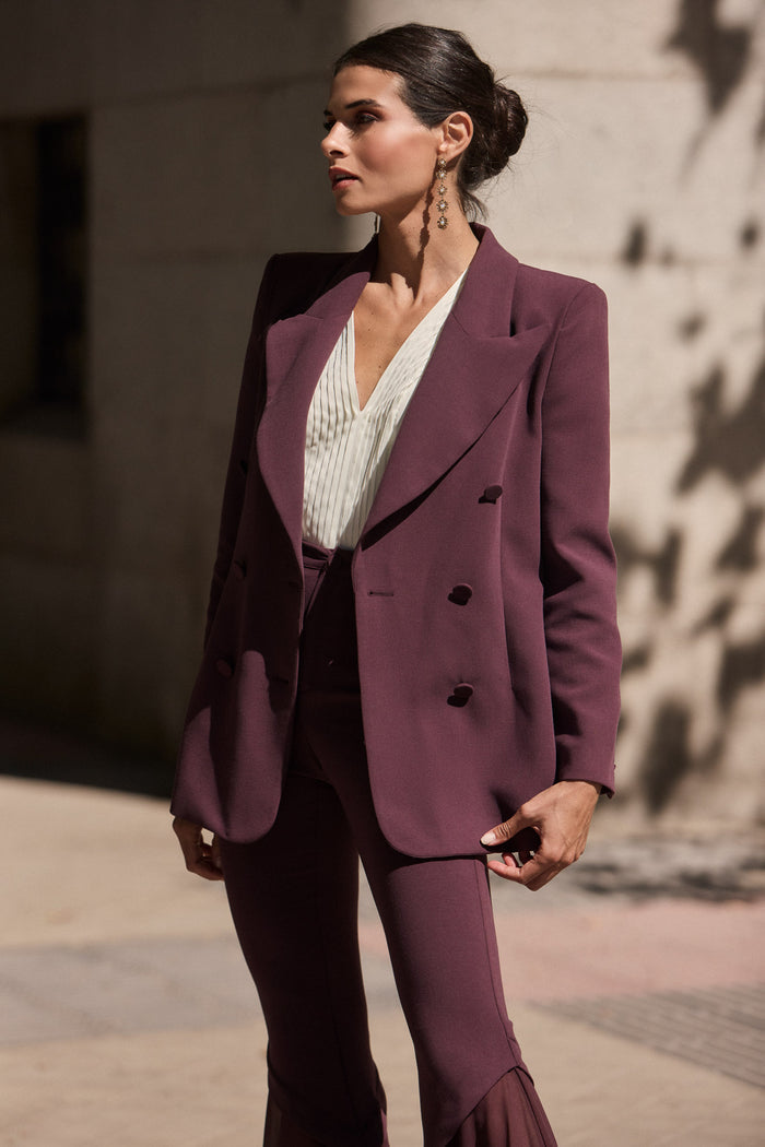 Pantalón Aldán Berenjena ceñido de vestir de Lady Pipa para invitada y eventos.