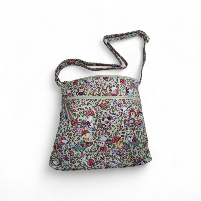 PEANUTS® x VERA BRADLEY PAISLEY HIPSTER PURSE