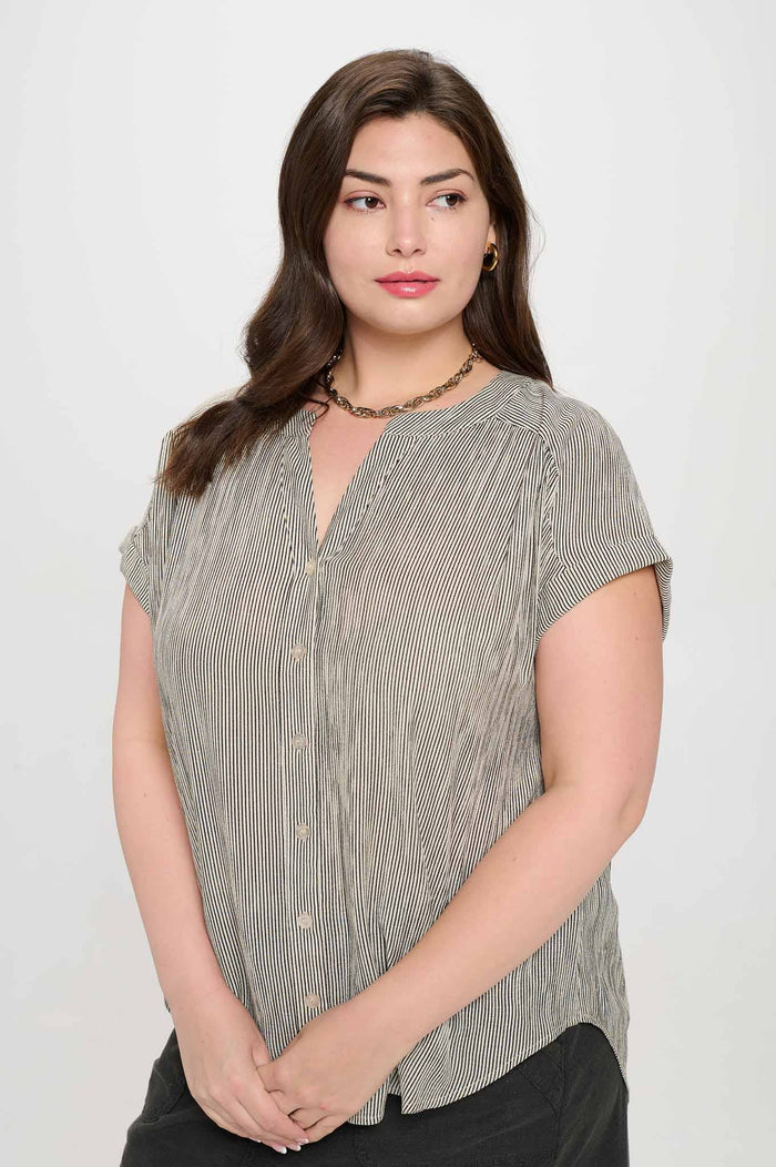 PINSTRIPE SHORT CUFF SLEEVE BUTTON DOWN SHIRT