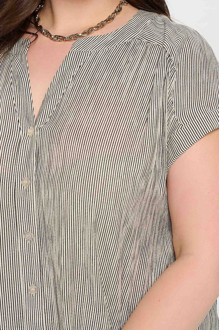 PINSTRIPE SHORT CUFF SLEEVE BUTTON DOWN SHIRT