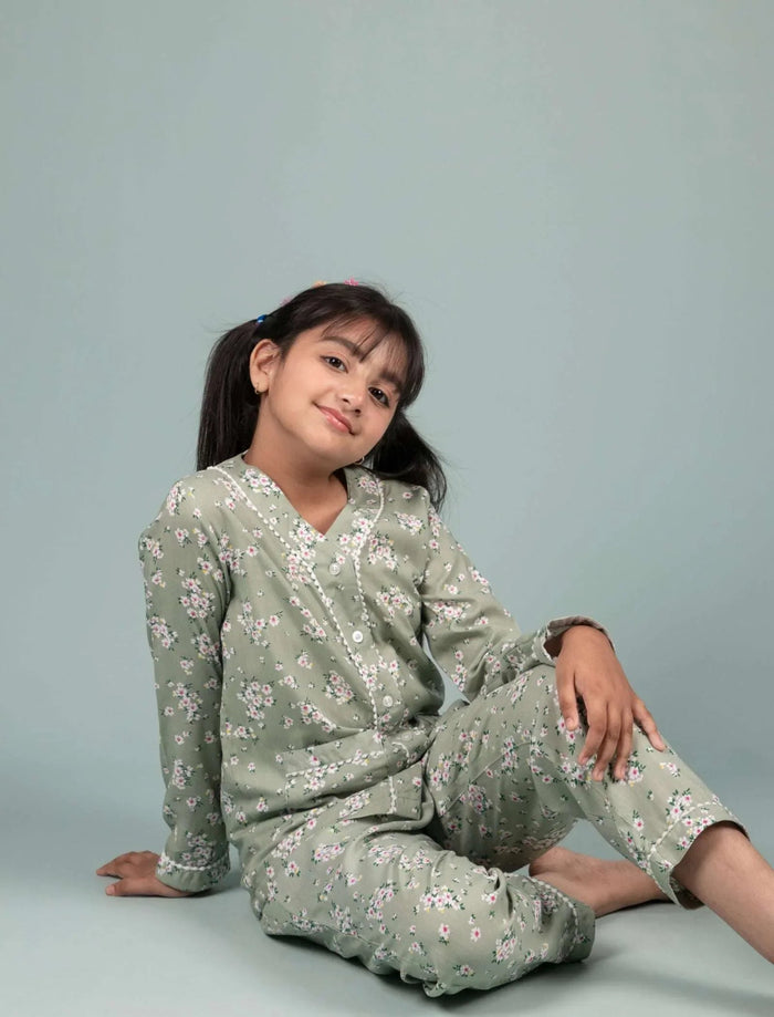 Best Fabric for Kids Clothes in Indian Summer- Tweeny Mini