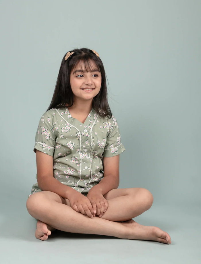 Best Fabric for Kids Clothes in Indian Summer- Tweeny Mini