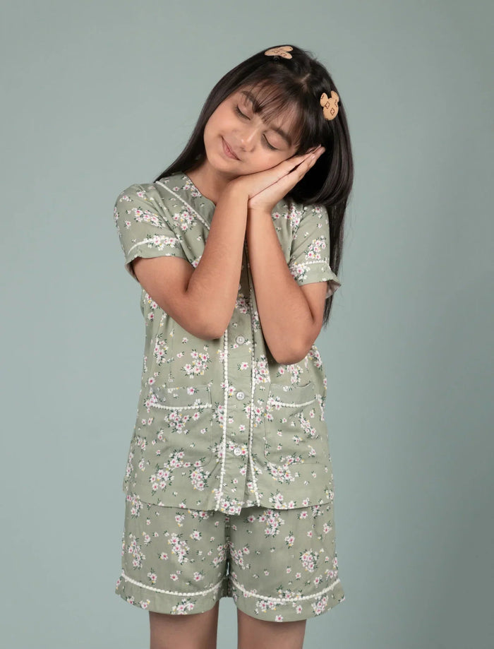 Best Fabric for Kids Clothes in Indian Summer- Tweeny Mini