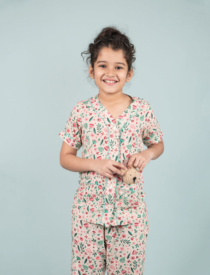 Best Fabric for Kids Clothes in Indian Summer- Tweeny Mini
