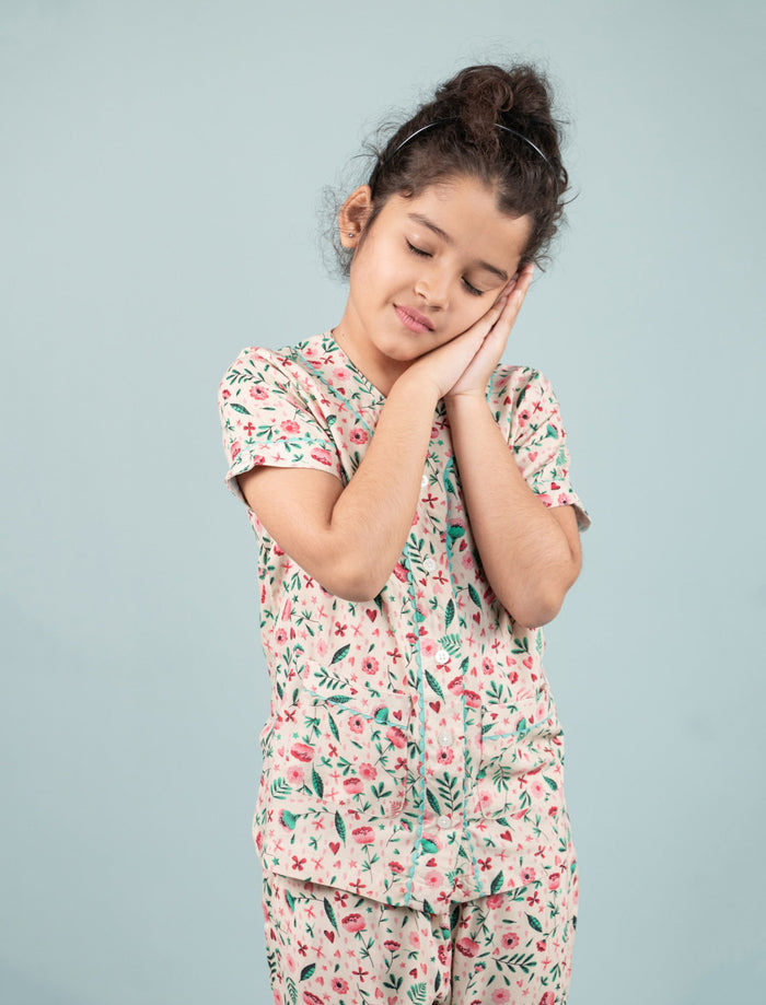 Best Fabric for Kids Clothes in Indian Summer- Tweeny Mini