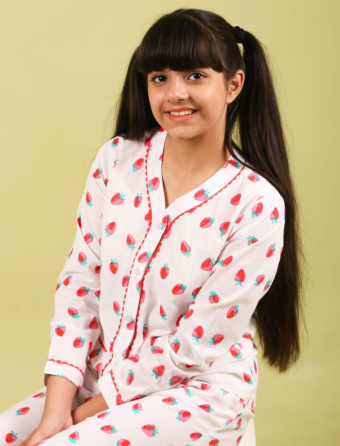 Best Fabric for Kids Clothes in Indian Summer- Tweeny Mini
