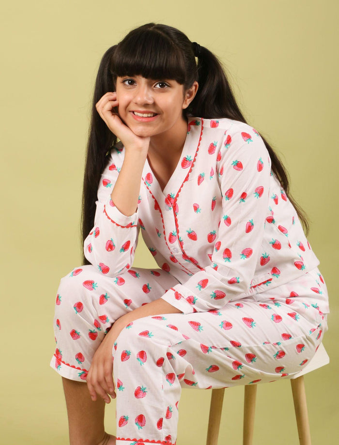 Best Fabric for Kids Clothes in Indian Summer- Tweeny Mini