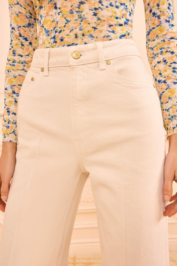 Designer Pintuck Jean in Cowrie White - Waist & Gold Hardware Close-Up | Ulla Johnson