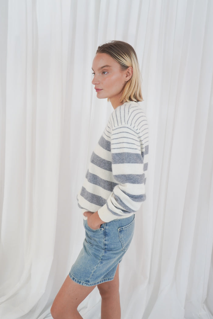 TWNS the label New Orleans knitwear pullover long sleeves round neck  with stripes