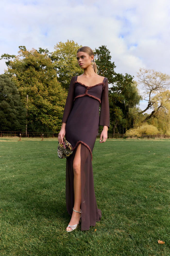 Vestido Cefira Marrón maxi de manga larga ceñido de Lady Pipa para invitada de boda.