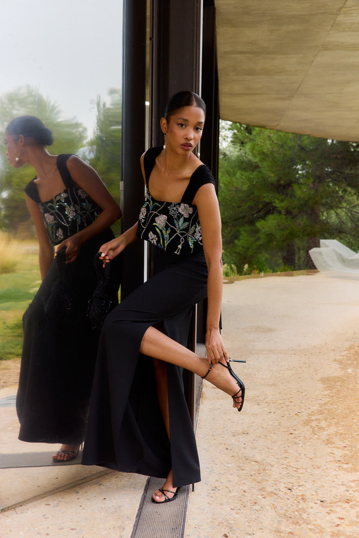 Vestido Oriane Negro maxi de tirantes fluido de Lady Pipa para invitada de boda.