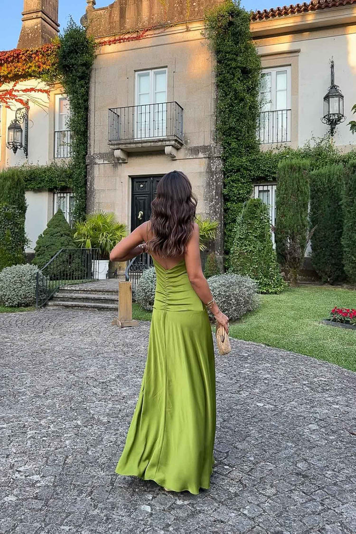 Vestido Sara Aceite midi de tirantes ceñido de Lady Pipa para invitada y eventos.