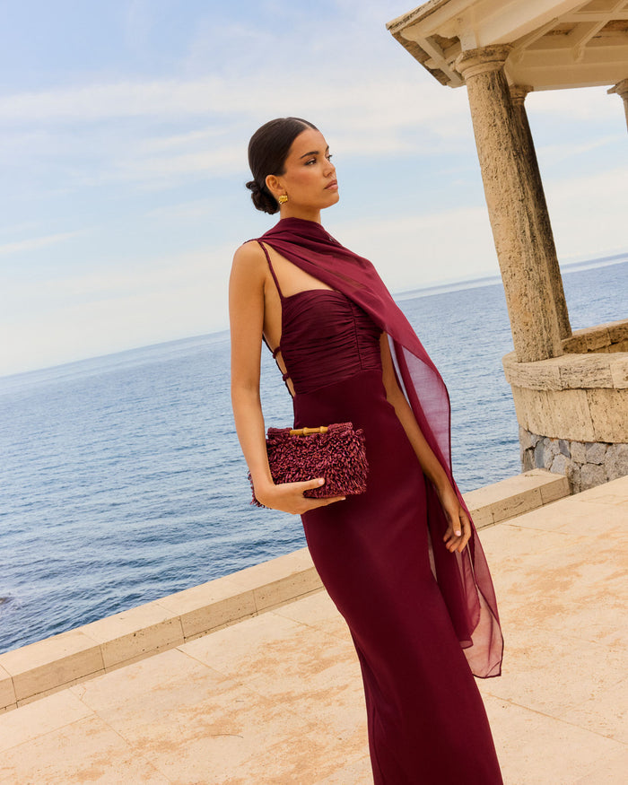 Vestido Tamariu Burdeos maxi de tirantes ceñido de Lady Pipa para invitada de boda.